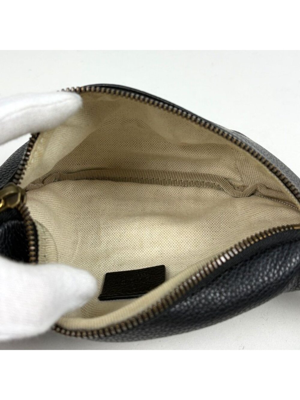 Gucci Logo Waist Bag Leather Black - Picture 7 of 7